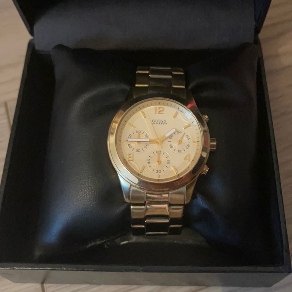 Guess watch